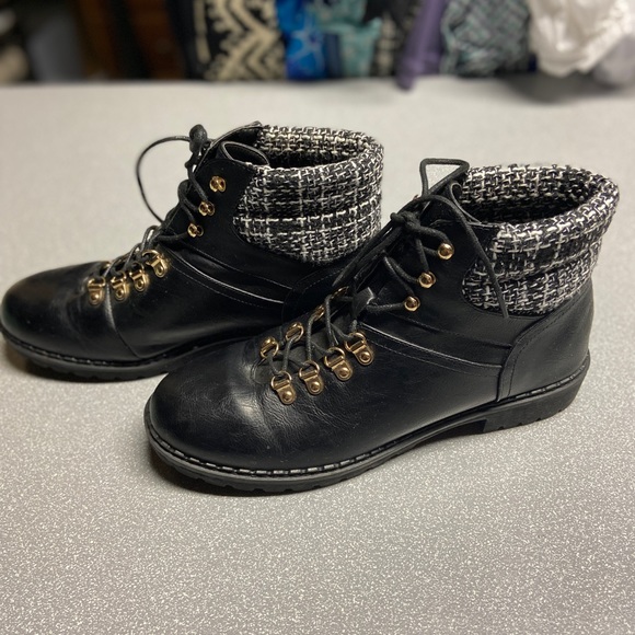 Just Fab Rayln Black Combat Boots - Picture 4 of 6